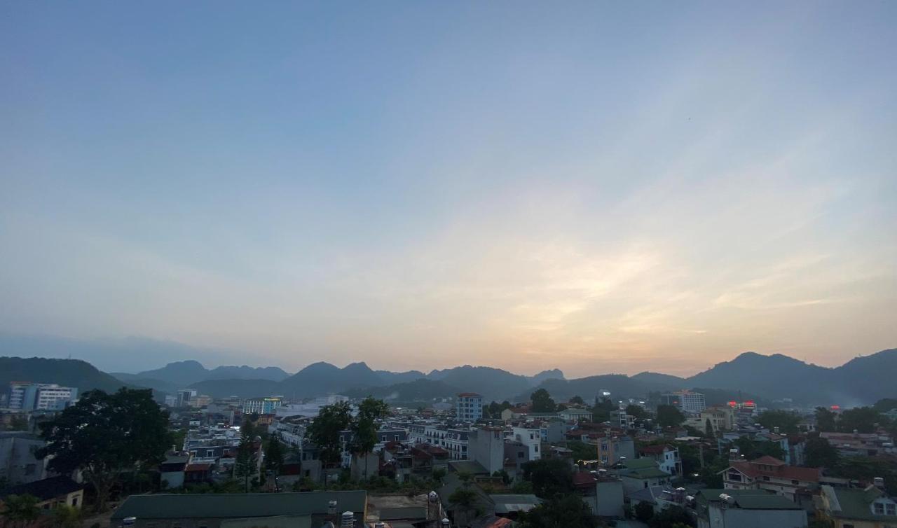 Khách Sạn Hoa Ban Trắng Son La Exterior foto